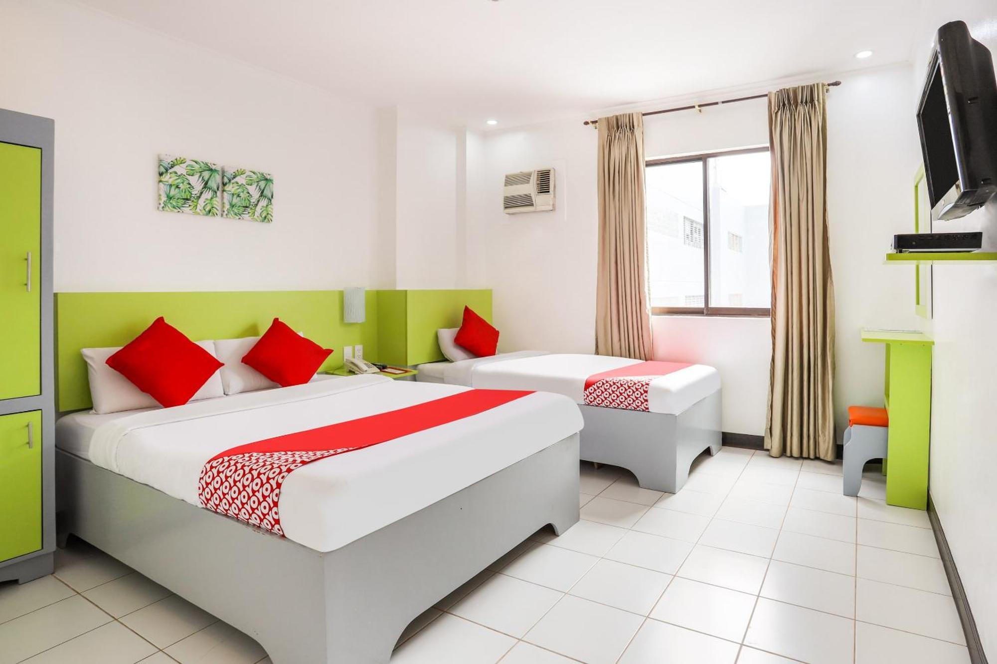 Oyo 210 Apple Tree Suites Cebu Stadt Exterior foto